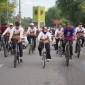 Rombongan Wali Kota se-Kalimantan peserta Raker Komwil V APEKSI Regional Kalimantan gowes bareng berkeliling mengitari Kota Pontianak.
