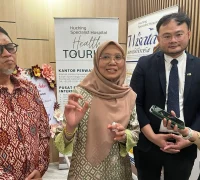 Direktur Utama Kuching Specialist Hospital, Nor Azlina Jemain, saat menghadiri peresmian kantor perwakilan RS Kuching Specialist di Pontianak.