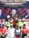 Pembalap Kalbar Yossie Legisadewo meraih juara umum Kejurprov Balap Motor Kalbar Seri 1 di Sirkuit Sultan Syarif Abdurrahman Pontianak.