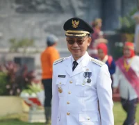 Wali Kota Pontianak Edi Rusdi Kamtono mengajak seluruh masyarakat untuk terus mengamalkan nilai-nilai luhur Pancasila dalam kehidupan bermasyarakat, berbangsa dan bernegara.