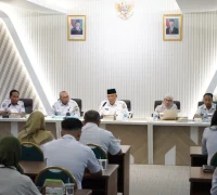Sekretaris Daerah Kota Pontianak Amirullah membuka Forum Konsultasi Publik Sekretariat Daerah Kota Pontianak.