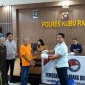 Polres Kubu Raya memusnahkan barang bukti sabu seberat 50,06 gram di Mapolres Kubu Raya bersama instansi terkait.
