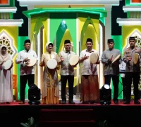 Penabuhan rebana serentak sebagai simbolis dimulainya gelaran MTQ ke-34 Tingkat Kota Pontianak.