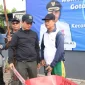 Wakil Wali Kota Pontianak Bahasan ikut gotong royong bersama warga Kecamatan Pontianak Selatan.