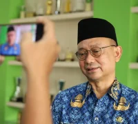 Wali Kota Pontianak Edi Rusdi Kamtono mengimbau pengibaran bendera setengah tiang pada peringatan Hari Berkabung Daerah 28 Juni mendatang.