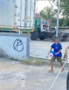 Satpol PP Kota Pontianak menggelar penertiban permainan layangan.