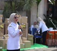 Inspektur Kota Pontianak Trisnawati memberikan sosialisasi pengendalian gratifikasi kepada ASN di lingkungan Pemerintah Kota Pontianak.