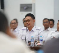Wali Kota Pontianak Edi Rusdi Kamtono menyampaikan pendapatnya pada Rapat Koordinasi Pembahasan Kebijakan Penerimaan dan Pengalokasian Dana Transfer ke daerah dalam APBN.