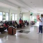 Dokter Gigi RSUD SSMA Pontianak memberikan edukasi kepada masyarakat mengenai jenis gigi palsu dan cara perawatannya agar tetap bersih dan tahan lama.