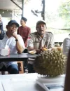 Sekretaris Daerah Kota Pontianak Amirullah menyaksikan Kontes Durian pada Pameran Flora dan Fauna Bumi Khatulistiwa di Halaman Kolam Renang Ampera.