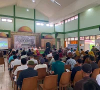 Warga antusias mengikuti Sosialisasi Digitalisasi Pajak Daerah di Aula Kecamatan Pontianak Utara, Rabu (5/8/2026).