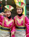 Dua pelajar kembar SMPN 22 Pontianak, Carissa dan Calista, terpilih menjadi tim kesenian Kalbar untuk tampil di Istana Negara dalam rangka HUT ke-81 RI.