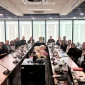 Menteri Kesejahteraan Wanita, Kanak-kanak dan Kesejahteraan Komunitas Sarawak Datuk Seri Fatimah Abdullah saat rapat bersama delegasi DPPM di Kuching. (Foto: Suara Sarawak)
