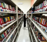 Perpustakaan Umum Kota Pontianak memperkuat layanan literasi dan pemanfaatan koleksi bagi masyarakat.