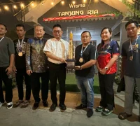 Wali Kota Pontianak Edi Rusdi Kamtono menyampaikan penundaan Dragon Boat Race 2026 akibat kualitas udara buruk dan kabut asap.
