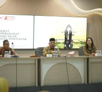 Sekda Kota Pontianak Amirullah membuka Sosialisasi Bimbingan Teknis Penilaian Tingkat Kematangan Perangkat Daerah.