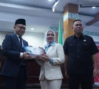 Edi Rusdi Kamtono menyampaikan pidato terkait Perubahan APBD Pontianak 2026 di DPRD Kota Pontianak.