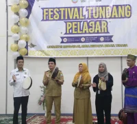 Wakil Wali Kota Pontianak Bahasan saat membuka Festival Tundang Pelajar (FTP) Tahun 2026 di Aula Rumah Dinas Wakil Wali Kota Pontianak, Selasa (15/9/2026).