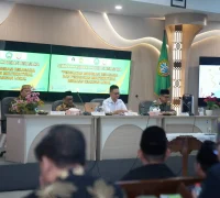 Wali Kota Pontianak Edi Rusdi Kamtono saat membuka Seminar Nasional Moderasi Beragama di Kantor Wali Kota Pontianak, Rabu (16/9/2026).