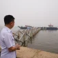 Wali Kota Pontianak Edi Rusdi Kamtono memantau distribusi air bersih di Booster Imam Bonjol Perumda Tirta Khatulistiwa, Selasa (15/9/2026) sore.