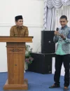 Wakil Wali Kota Pontianak Bahasan berfoto bersama peserta Sosialisasi P4GN di Aula Rumah Dinas Wakil Wali Kota Pontianak, Selasa (29/9/2026).