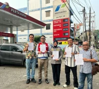 Dinas Perhubungan Kota Pontianak dan stakeholder terkait menyosialisasikan edaran Ketentuan Pembelian BBM Solar Bersubsidi di Kota Pontianak di SPBU Gertak 1, Selasa (29/6/2026) sore.