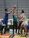 Wali Kota Pontianak Edi Rusdi Kamtono saat membuka Kejuaraan Bola Basket Wali Kota Cup II di GOR Perbasi Pontianak, Minggu (4/10/2026) malam.