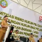 Wali Kota Pontianak Edi Rusdi Kamtono saat membuka Bimtek Mitigasi Risiko Hukum PBJ dan Perlindungan Hukum bagi Pelaku Pengadaan Barang/Jasa di Lingkungan Pemerintah Kota Pontianak” di Hotel Ibis, Senin (5/10/2026).