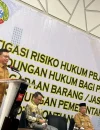 Wali Kota Pontianak Edi Rusdi Kamtono saat membuka Bimtek Mitigasi Risiko Hukum PBJ dan Perlindungan Hukum bagi Pelaku Pengadaan Barang/Jasa di Lingkungan Pemerintah Kota Pontianak” di Hotel Ibis, Senin (5/10/2026).