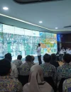 Wali Kota Pontianak Edi Rusdi Kamtono bersama anggota Komisi V DPR RI Syarif Abdullah Alkadrie membahas penanganan air baku dan peningkatan infrastruktur jalan serta jembatan di Pontianak.