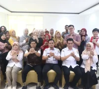 DKUMP Kota Pontianak menggelar bimbingan teknis penerapan KBLI 2025 dan pendaftaran SIINas bagi pelaku industri di UMKM Center Pontianak, Rabu (14/10/2026).