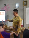 Wali Kota Pontianak Edi Rusdi Kamtono saat bercengkrama dengan siswa SDN 28 Pontianak, Kamis (15/10/2026).