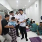 Wali Kota Pontianak Edi Rusdi Kamtono ketika meninjau bakti sosial di RS Kharitas Bhakti, Rabu (21/10/2026).