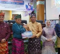 Wali Kota Pontianak Edi Rusdi Kamtono dalam Pidato Wali Kota Pontianak atas Penyampaian Raperda Kota Pontianak tentang APBD Kota Pontianak Tahun Anggaran 2027 beserta Nota Keuangannya di DPRD Pontianak, Jumat (23/10/2026).