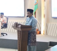 Wakil Wali Kota Pontianak Bahasan saat membuka Pembinaan Nazir di Aula Sultan Syarif Abdurrahman Kantor Wali Kota Pontianak, Jumat (23/10/2026).