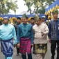Wali Kota Pontianak Edi Rusdi Kamtono membuka Festival Melayu Khatulistiwa II di Alun-alun Kapuas.