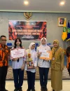 SMP Negeri 13 Pontianak meraih juara pertama Lomba Cerdas Cermat Kebangsaan yang digelar MPC Pemuda Pancasila Kota Pontianak, Senin (26/10/2026).