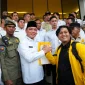 Gubernur Kalimantan Barat Ria Norsan berdialog dengan mahasiswa Universitas Panca Bhakti Pontianak saat menerima aspirasi di Kantor Gubernur Kalbar.