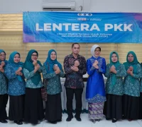 Yanieta Arbiastutie membuka sosialisasi literasi digital bagi kader PKK Kota Pontianak.