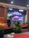 Sekda Kubu Raya Yusran Anizam menyampaikan arahan terkait kewajiban inovasi perangkat daerah pada kegiatan Diseminasi Inovasi dan Kekayaan Intelektual di Kubu Raya. (dok. MC Kubu Raya)