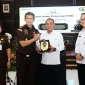 Wakil Gubernur Kalimantan Barat Krisantus Kurniawan saat menghadiri FGD Sikawan Dayak yang membahas penyelarasan hukum adat dan administrasi kependudukan masyarakat Dayak.