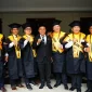 Wakil Gubernur Kalimantan Barat Krisantus Kurniawan menghadiri wisuda 746 lulusan Universitas Panca Bhakti Pontianak.