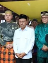 Wagub Kalbar Krisantus Kurniawan melantik pengurus YPBM se-Kalbar dan mendorong penguatan kerukunan lintas etnis serta pelestarian budaya.