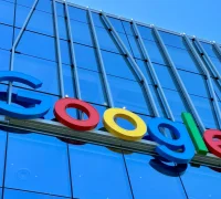 Saham Alphabet dan Google yang mendekati valuasi 4 triliun dolar. (unsplash.com/@dyno8426)