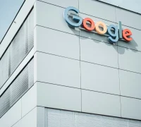 Gedung kantor pusat Google Gedung kantor pusat Google. (unsplash.com/@alexdudar)