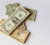 Ilustrasi- Dolar AS melemah di tengah spekulasi arah suku bunga The Fed.