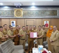 Wagub Kalbar Krisantus Kurniawan menerima audiensi pengurus Betang Raya ASN Dayak di Pontianak.