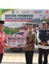 Gubernur Kalbar Ria Norsan melepas penyaluran bantuan pangan dan logistik darurat untuk empat kabupaten terdampak karhutla.