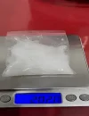 Polisi menunjukkan barang bukti sabu yang disembunyikan dalam rice cooker hasil pengungkapan kasus di Ketapang.