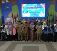 Bupati Sambas Satono bersama pejabat daerah membuka Peringatan HIMPAUDI ke-20 tingkat Provinsi Kalimantan Barat di Aula Utama Kantor Bupati Sambas. (Sambas.go.id)